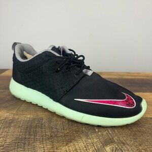 Nike Roshe One FB "Yeezy" 2013 Black Pink Mint Mens Size 10.5 580573-063